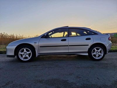 Zilver Gebruikt 1997 Mazda 323 Hatchback | € 3.900