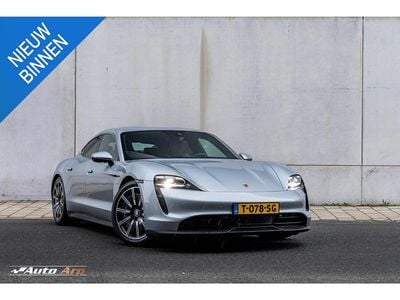 Grijs Occasion 2023 Porsche Taycan 4S Performance Package Sedan | € 72.950 (Goede deal)
