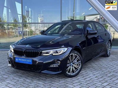 BMW 330e