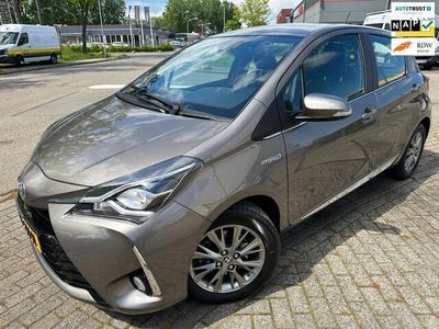tweedehands Toyota Yaris 1.5 HYBRID EXECUTIVE 2018 AUT 143PK LEER ALCANTARA