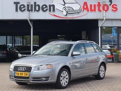 tweedehands Audi A4 Avant 2.0 Advance Climate control, Trekhaak, Elektrische ramen, Cruise control