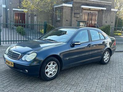 Mercedes C180