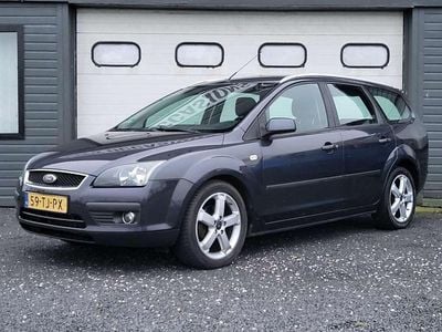 Grijs Gebruikt 2006 Ford Focus Futura Stationwagen | € 1.299 (Goede deal)