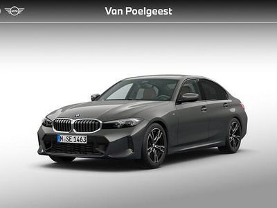Grijs Nieuw 2025 BMW 318 Comfort Edition Sedan | € 69.678