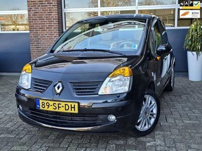 Zwart Gebruikt 2005 Renault Modus Initiale MPV | € 3.995 (Duur)