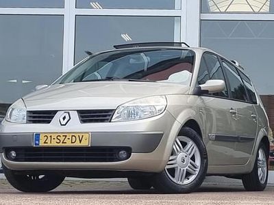 Beige Gebruikt 2006 Renault Grand Scénic II Luxe MPV | € 1.994 (Eerlijke prijs)