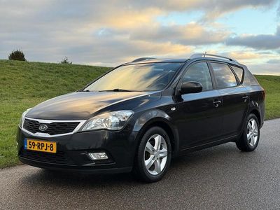 Zwart (metallic) Occasion 2011 Kia Ceed Plus Hatchback | € 6.950 (Duur)