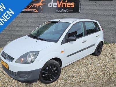 tweedehands Ford Fiesta 1.4-16V Ambiente *5DRS-NWAPK-ELEKTR.RAMEN*