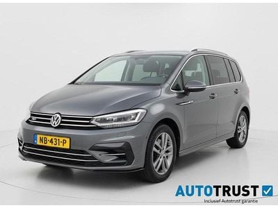 Occasion VW Touran Highline 150 PK (110 kW) 2017 Grijs MPV