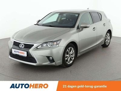 Lexus CT200h