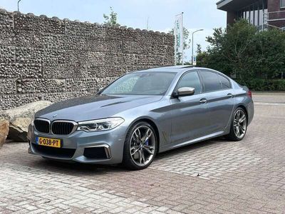 BMW M550