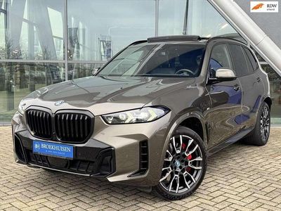 Groen (metallic) Gebruikt 2024 BMW X5 M Sport SUV | € 93.950 (Eerlijke prijs)