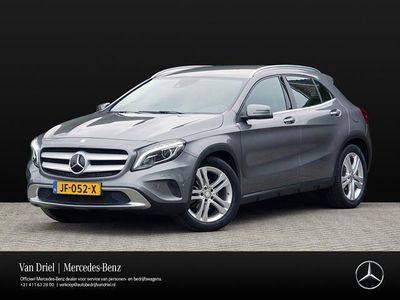 tweedehands Mercedes GLA200 GLA-KLASSEAmbition Urban | Distronic Trekhaak Xenon