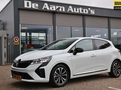 Wit Occasion 2025 Renault Clio V Techno Hatchback | € 19.900 (Eerlijke prijs)