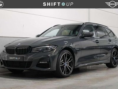 BMW 330e