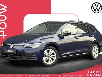 Blauw Occasion 2023 VW Golf VIII Life Stationwagen | € 22.750 (Goede deal)