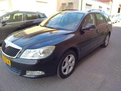 Zwart Gebruikt 2013 Skoda Octavia Stationwagen | € 4.950 (Eerlijke prijs)