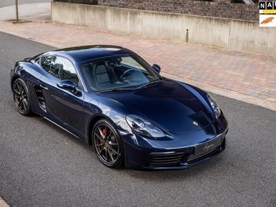 Porsche 718 Cayman