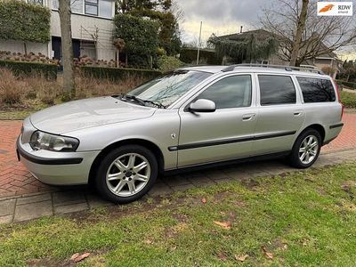 Grijs Occasion 2000 Volvo V70 Stationwagen | € 1.650 (Eerlijke prijs)