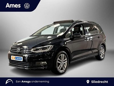 Zwart Occasion 2025 VW Touran Comfortline MPV | € 45.995