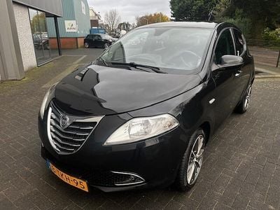 Zwart Gebruikt 2014 Lancia Ypsilon Platinum Hatchback | € 5.950 (Iets duurder)