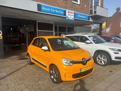 Occasion Renault Twingo Collection 74 PK (54 kW) 2020 Geel Hatchback