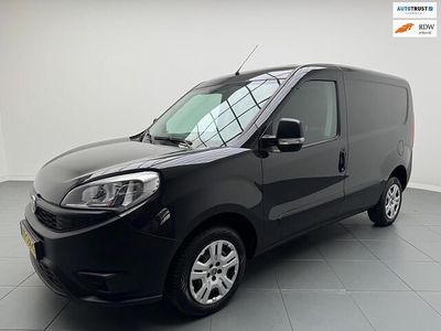 (metallic) Gebruikt 2016 Fiat Doblò MPV | € 4.250 (Eerlijke prijs)