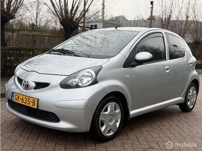 Grijs Occasion 2008 Toyota Aygo Hatchback | € 4.395 (Iets duurder)