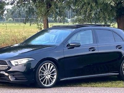 Zwart Gebruikt 2022 Mercedes A200 AMG line Hatchback | € 33.950 (Iets duurder)