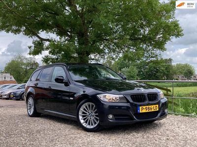 tweedehands BMW 318 3-SERIE Touring i | Automaat + schuif/kantel dak + Stoel verw. nu ¤ 5.975,-!!!