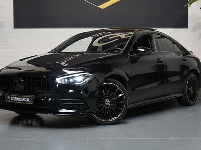 Zwart, metallic lak Gebruikt 2023 Mercedes CLA250e AMG Sedan | € 40.950 (Iets duurder)