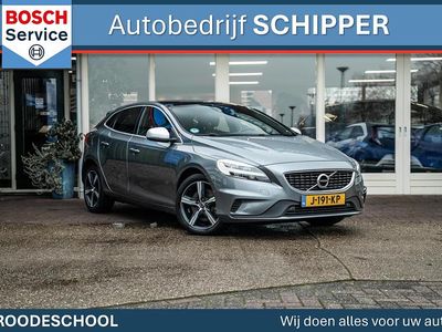 Grijs Gebruikt 2020 Volvo V40 Kinetic Hatchback | € 19.950 (Iets duurder)