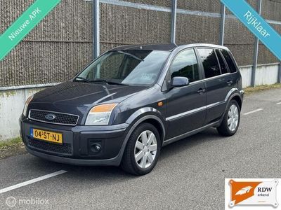 Grijs Gebruikt 2006 Ford Fusion MPV | € 2.850 (Eerlijke prijs)