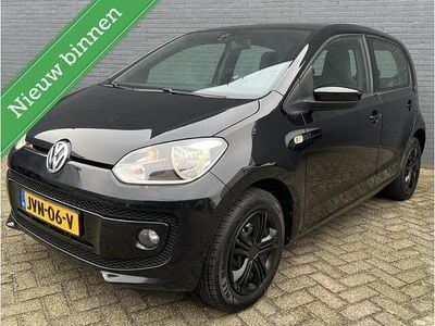 Zwart Occasion 2015 VW up! high up! Hatchback | € 6.500 (Eerlijke prijs)
