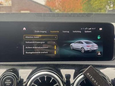 Zwart Gebruikt 2021 Mercedes CLA250e AMG Sedan | € 35.000 (Eerlijke prijs)