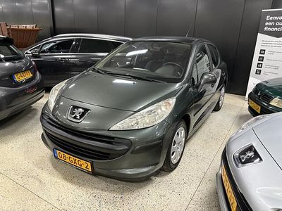 Grijs, metallic lak Gebruikt 2008 Peugeot 207 Hatchback | € 3.250 (Eerlijke prijs)