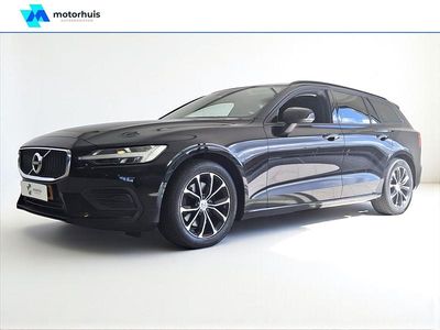 Zwart Gebruikt 2022 Volvo V60 Momentum Stationwagen | € 23.490 (Eerlijke prijs)
