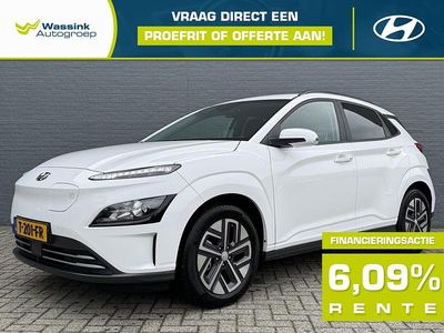 Wit Occasion 2023 Hyundai Kona SUV | € 26.835 (Eerlijke prijs)