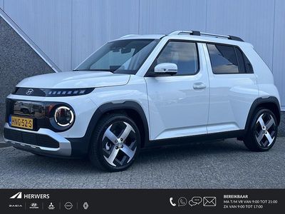 Wit Occasion 2025 Hyundai Inster Hatchback | € 29.435 (Duur)