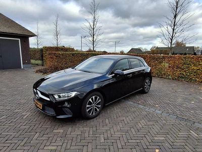 Zwart Gebruikt 2019 Mercedes A180 Business Hatchback | € 22.500 (Goede deal)