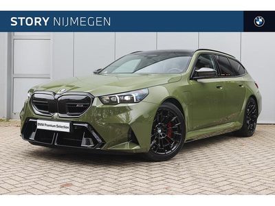 Groen Occasion 2025 BMW M5 Comfort Edition Stationwagen | € 148.450 (Eerlijke prijs)