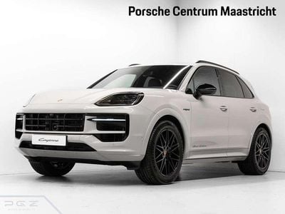 Nieuw Porsche Cayenne Black Edition 470 PK (345 kW) 2025 SUV