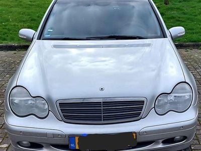 Mercedes C180
