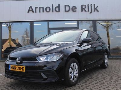 Zwart Occasion 2025 VW Polo Hatchback | € 19.950 (Goede deal)