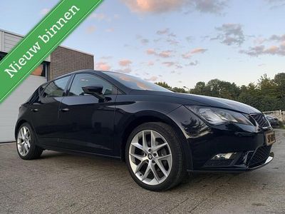 Zwart Gebruikt 2013 Seat Leon FR Hatchback | € 7.750 (Eerlijke prijs)