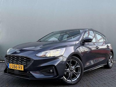Blauw Gebruikt 2020 Ford Focus ST-Line Hatchback | € 14.899 (Eerlijke prijs)