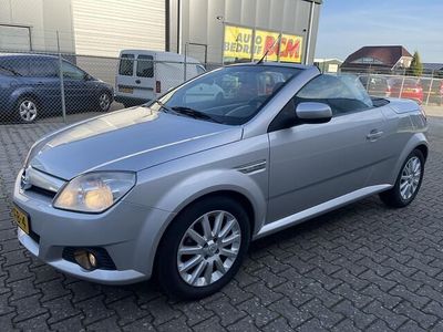 Grijs Gebruikt 2009 Opel Tigra Cosmo Cabriolet | € 2.499 (Eerlijke prijs)