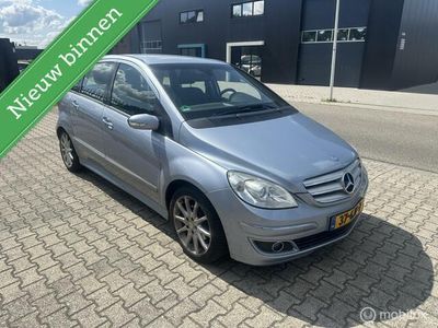 Mercedes B180