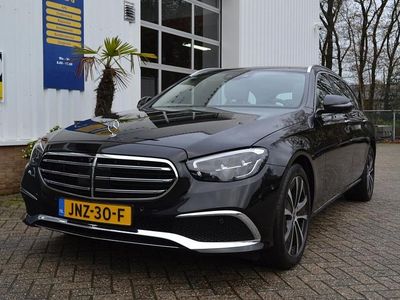 Zwart Gebruikt 2022 Mercedes E300 Exclusive Stationwagen | € 44.950 (Eerlijke prijs)