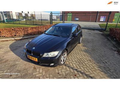 Zwart Occasion 2010 BMW 318 Stationwagen | € 3.650 (Super prijs)